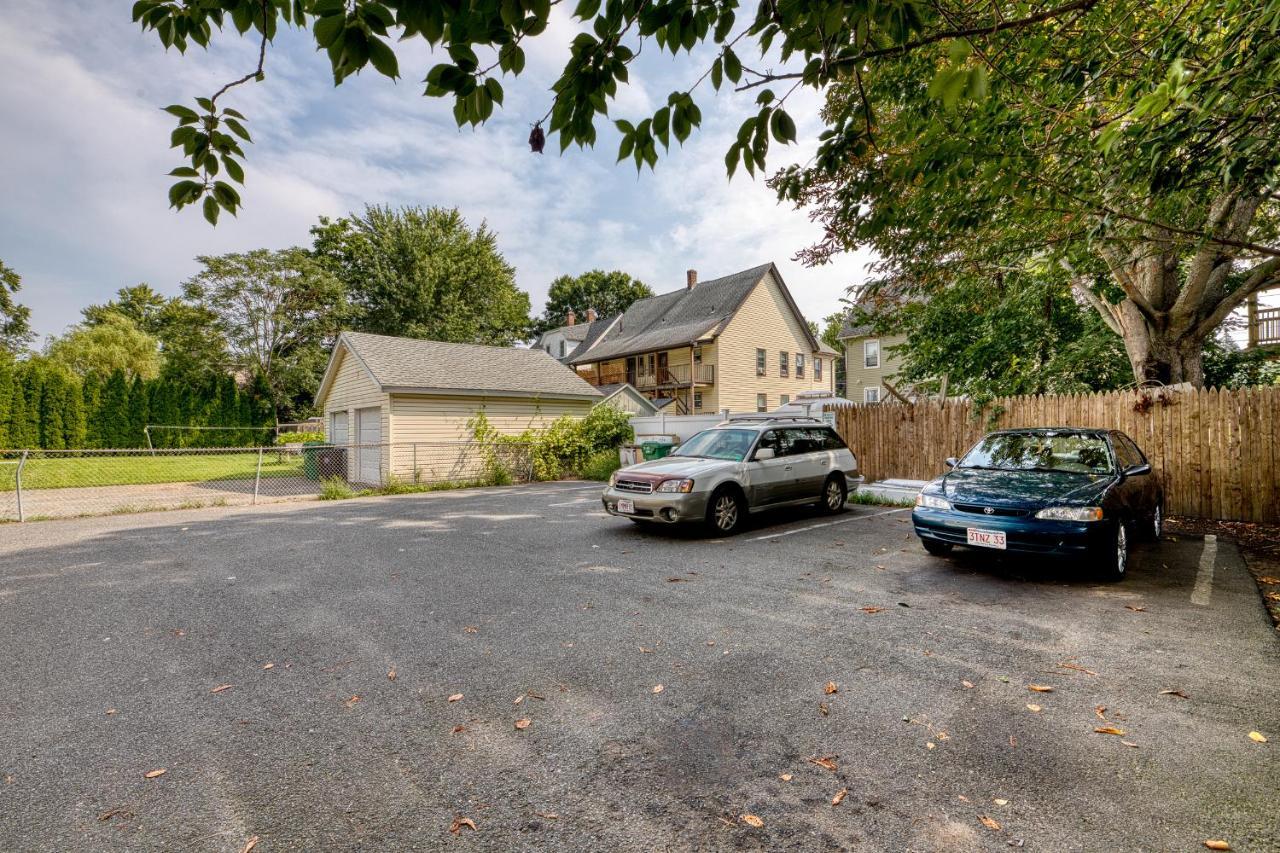 Humble Home With Free Breakfast Offered If Requested! Chicopee Bagian luar foto